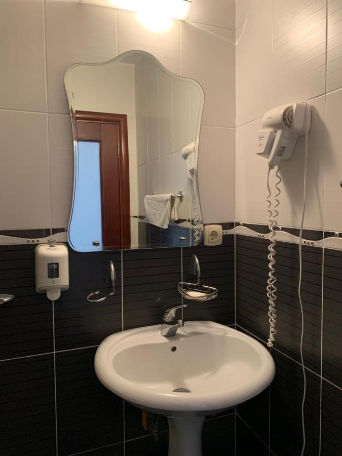 Ferienwohnung The Four Fish Petrovac na moru Exterior foto