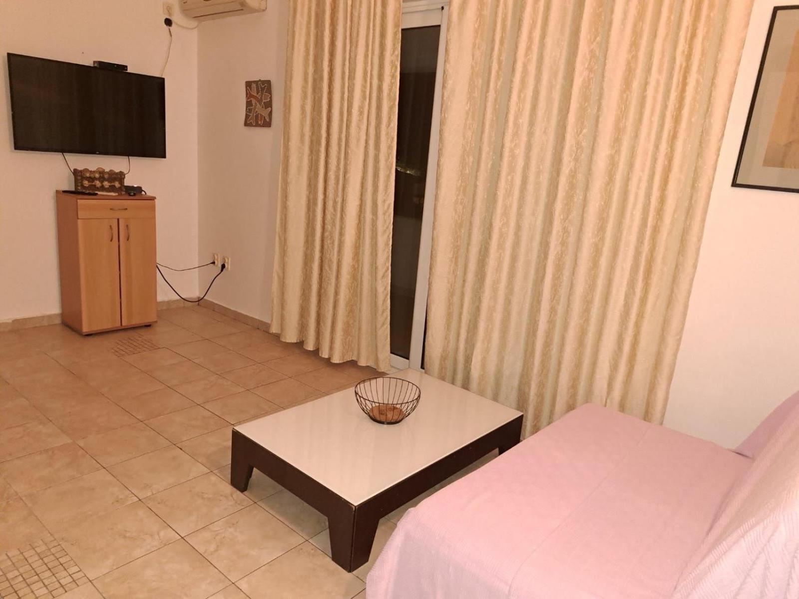 Ferienwohnung The Four Fish Petrovac na moru Exterior foto